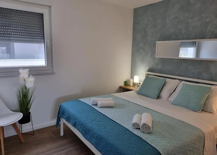 Maris Apartment