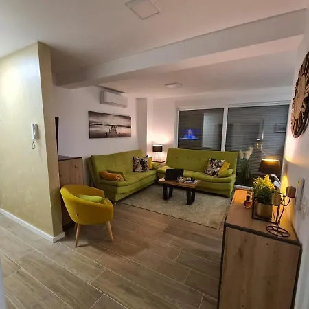 Maris Apartamento Nin